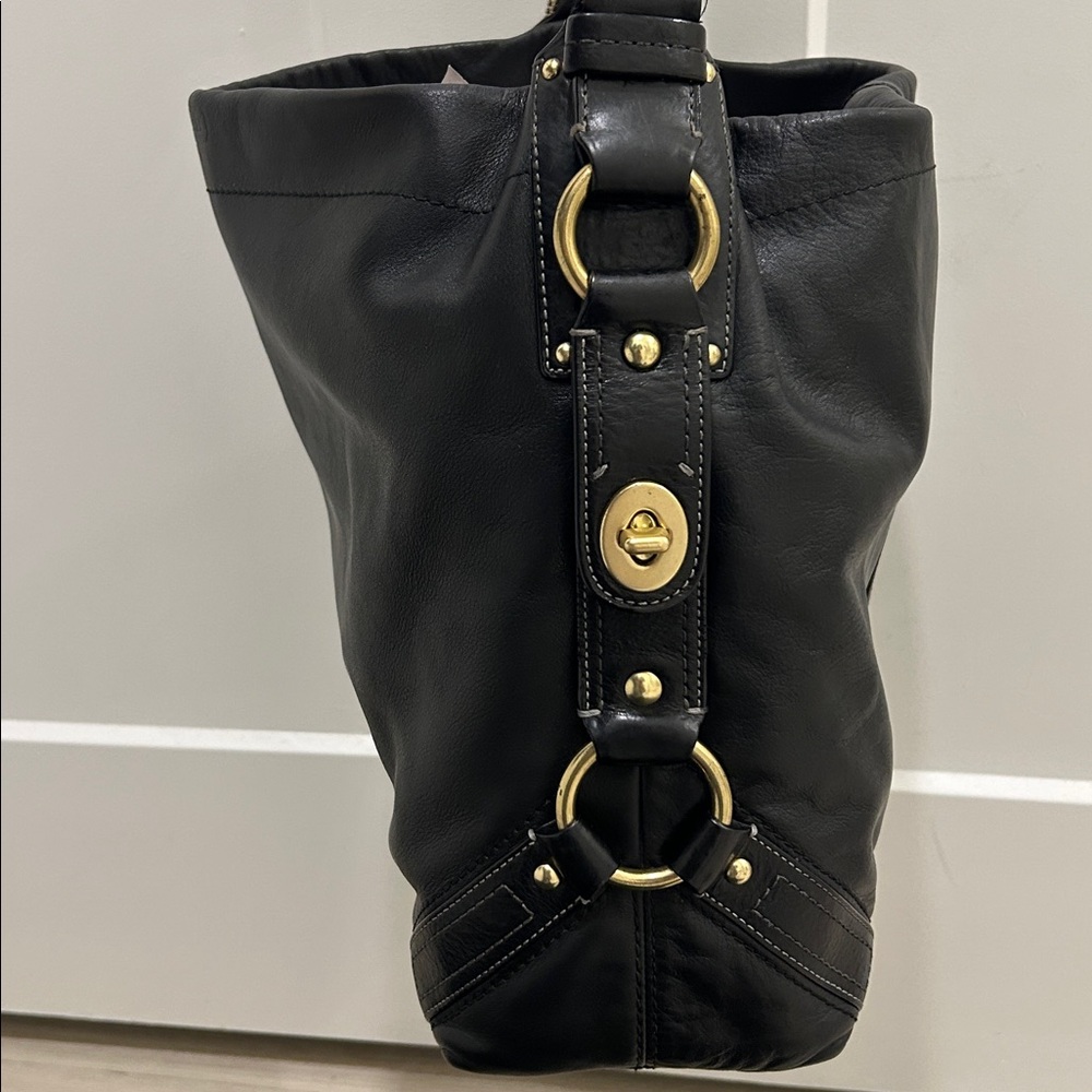 Coach Carly Hobo Bag in Black Leather with Gold Hardware & Turnlocks - Picture 7 of 17